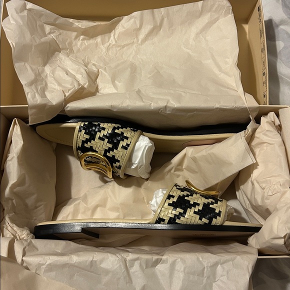 Valentino Garavani VLogo slide sandal - Picture 5 of 8